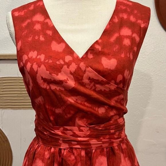 Banana Republic Women's Wrap Red and Pink Dress. Size 4 - Picture 3 of 11